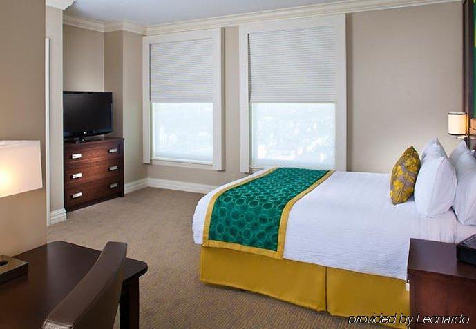 Courtyard By Marriott New Orleans French Quarter/Iberville Номер фото